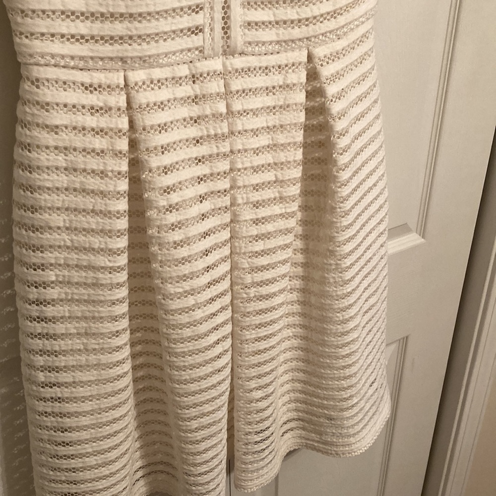 Madison Leigh White Dress - Picture 4 of 7